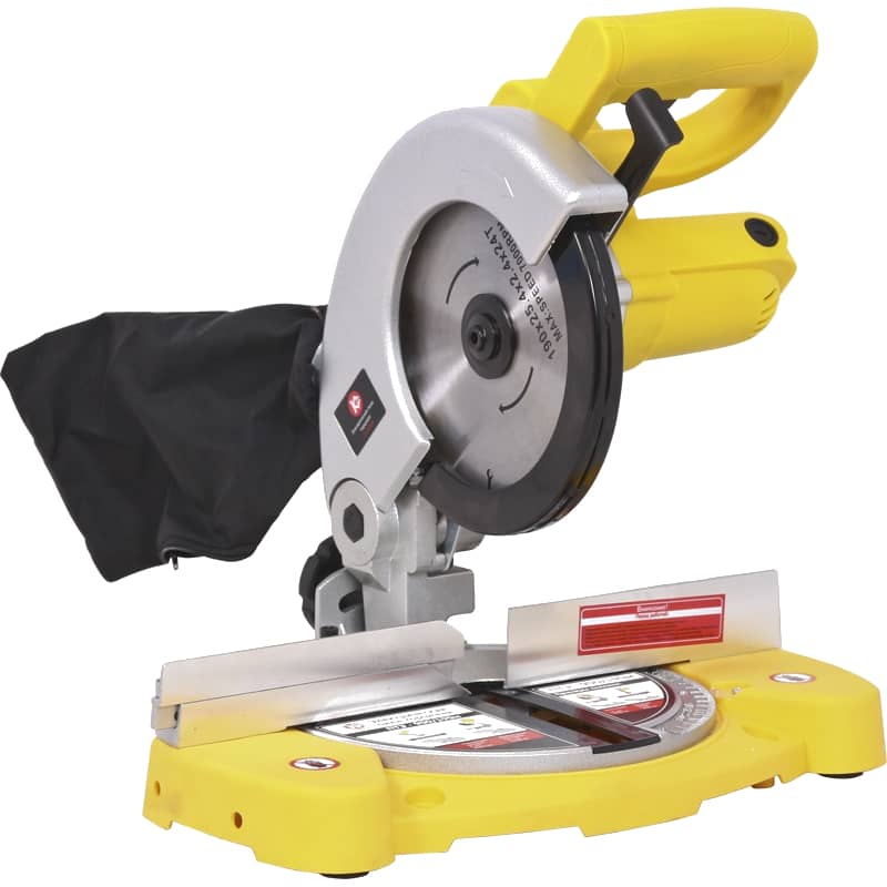 Пила торцовочная Калибр Мастер ПТЭ-900/190м