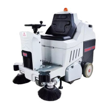Аккумуляторная подметальная машина с местом оператора Bennett Tornado 700bd (с литиевым АКБ 300 а/ч)