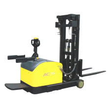 Самоходный штабелер с выдвижной мачтой CHL CQDM15-810-Li, ZSM450