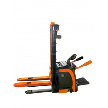 Штабелер самоходный GROST SHED 15/30M